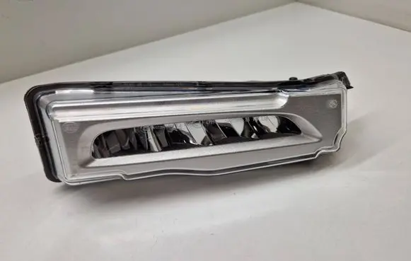 BMW X5 G05 Front fog light 7406366