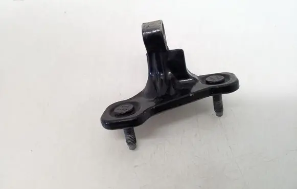 Mercedes-Benz C W204 Front door upper hinge 23909