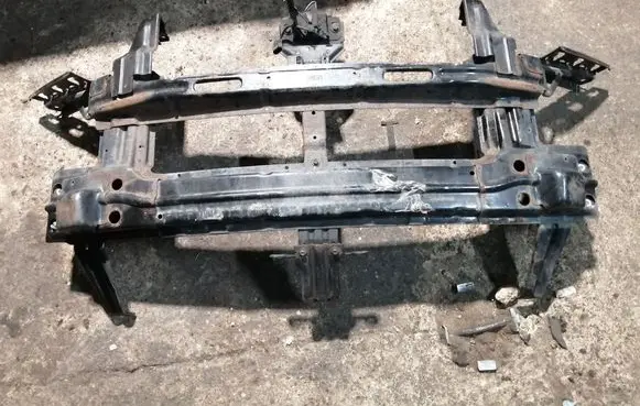 Chevrolet Captiva Front bumper cross member 94526076