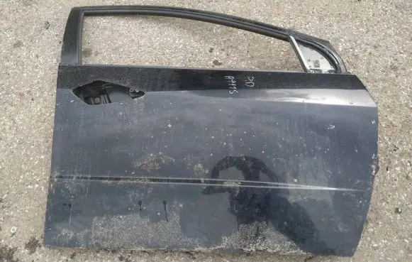 Honda Civic Front door juodos
