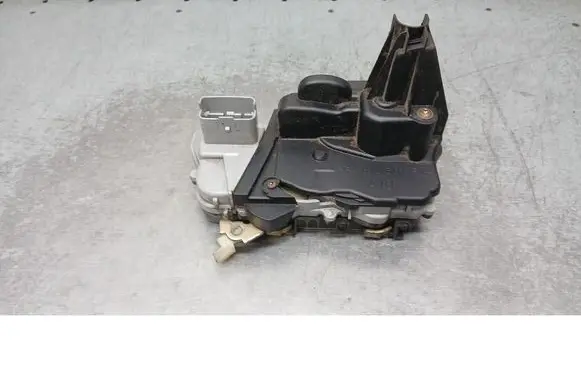 Peugeot 307 CC Front door lock
