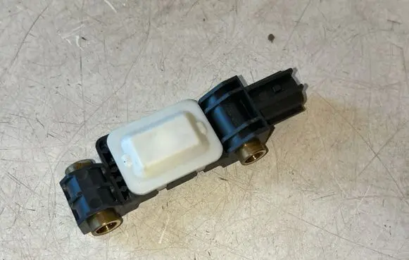 Audi A4 S4 B7 8E 8H Airbag deployment crash/impact sensor 8E0959643B