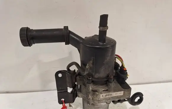 Citroen C4 I Power steering pump 9654151080