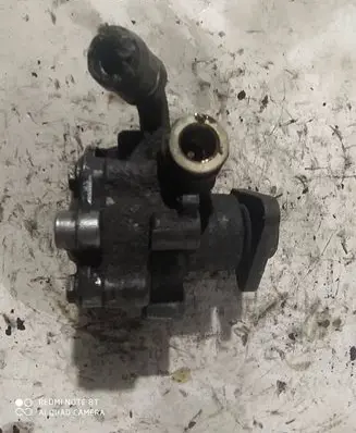 Volkswagen PASSAT B5 Power steering pump 2D0145177Q