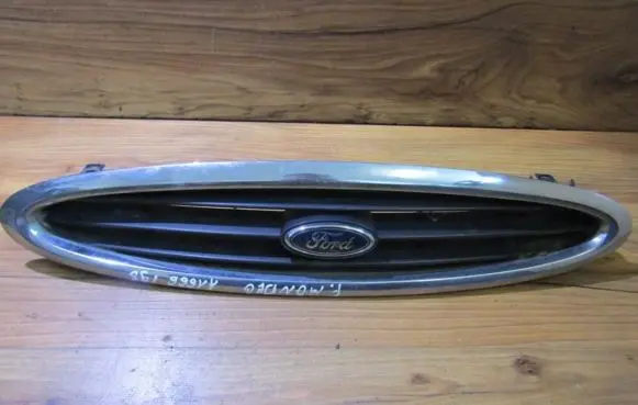 Ford Mondeo MK II Front grill 96bg8200