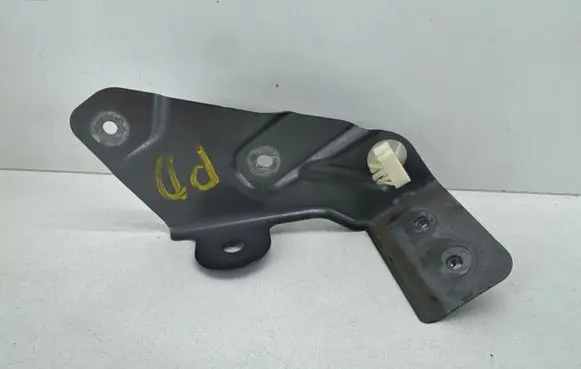 Renault Arkana Fender mounting bracket 625B40936R