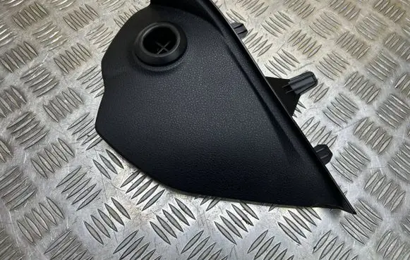 BMW 6 F06 Gran coupe Dashboard side end trim 9197493 51459197493 13318810