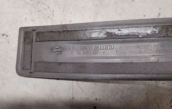 Mercedes-Benz E W212 Rear sill trim cover A2126861136