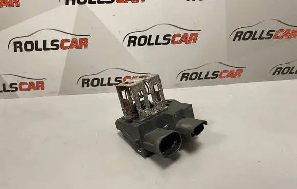Peugeot 5008 Coolant fan relay 966355888002 98372A