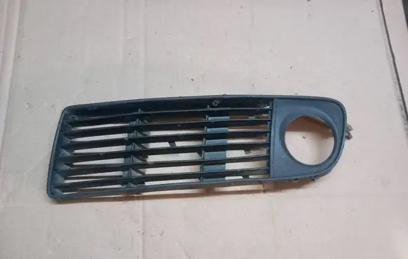 Front fog light trim/grill