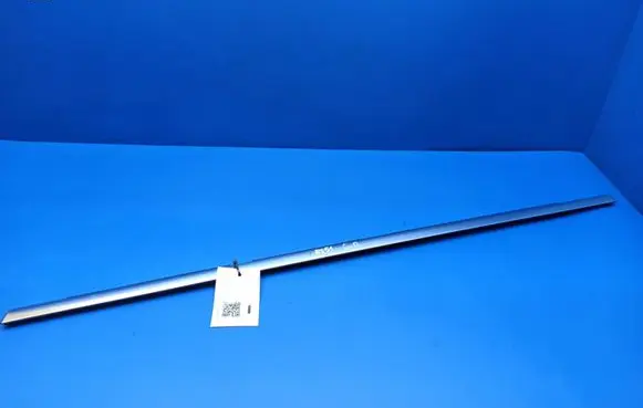 Mercedes-Benz R W251 Rear door glass trim molding