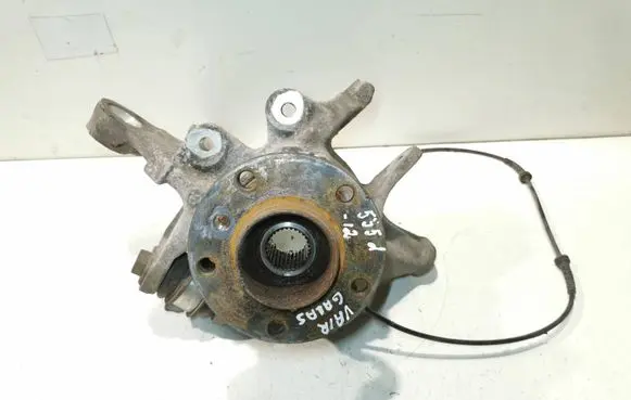 BMW 5 F10 F11 Rear wheel hub 6796100