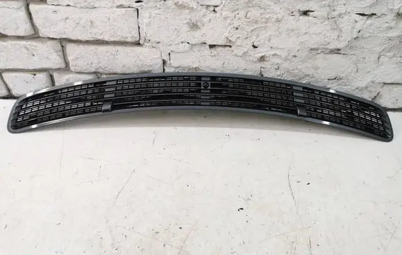 Mercedes-Benz E W211 Bonnet/hood grill 2118800005