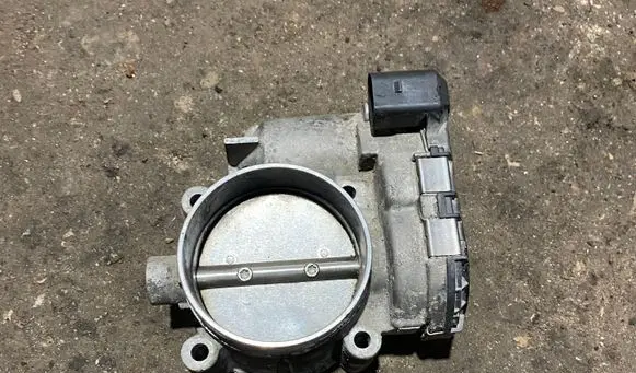 Audi A6 S6 C6 4F Throttle valve 078133062C
