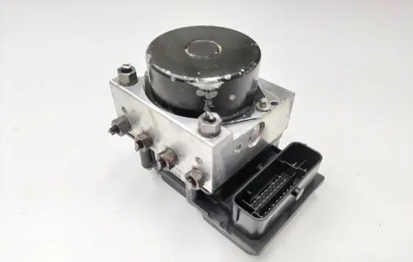 Skoda Roomster (5J) ABS Pump 6R0907379AB 6RO614117P