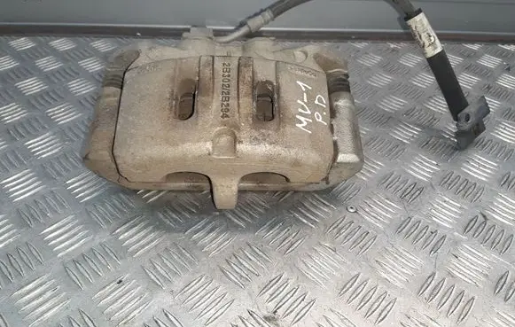 Ford Mustang VI Front brake caliper 2B302 2B294