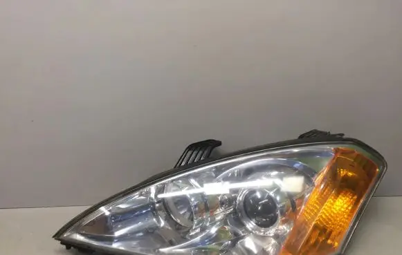 SsangYong Kyron Headlight/headlamp