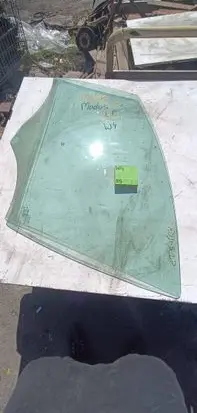 Renault Modus Front door window glass four-door 1212123