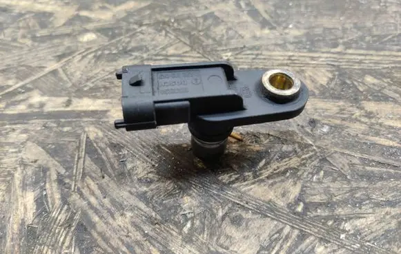 Cadillac SRX Camshaft position sensor 12592250 0232103047