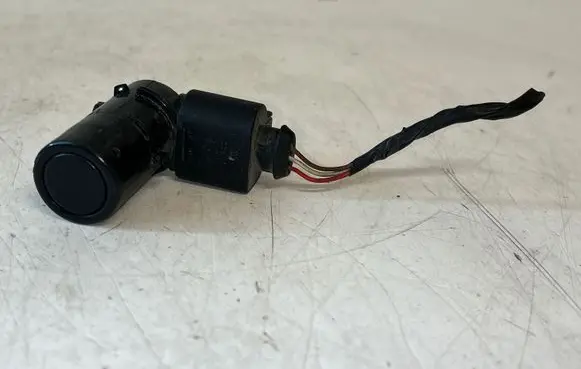 Audi A6 S6 C6 4F Parking PDC sensor 687507