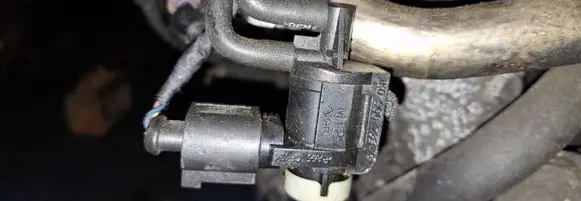 Volkswagen PASSAT B6 Turbo solenoid valve 1k0906283a
