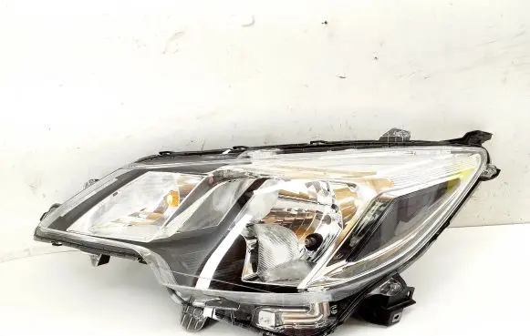 Mitsubishi Space Star Headlight/headlamp 8301D445