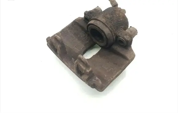Skoda Superb B6 (3T) Front brake caliper