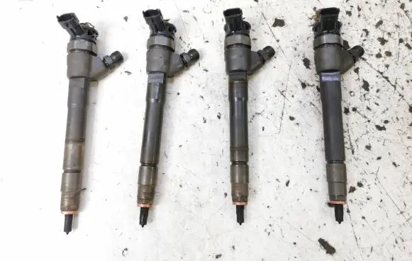 Fuel injectors set