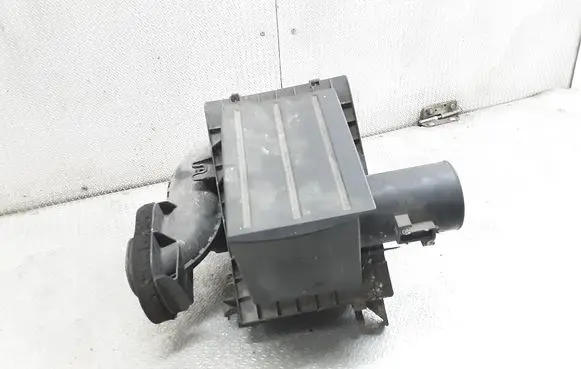 Nissan Pathfinder R51 Air filter box