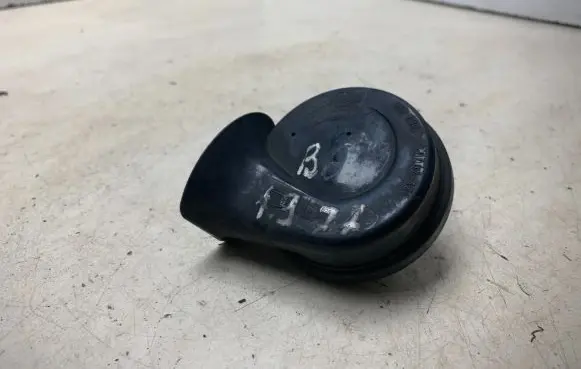 Volkswagen PASSAT B6 Horn signal 007424