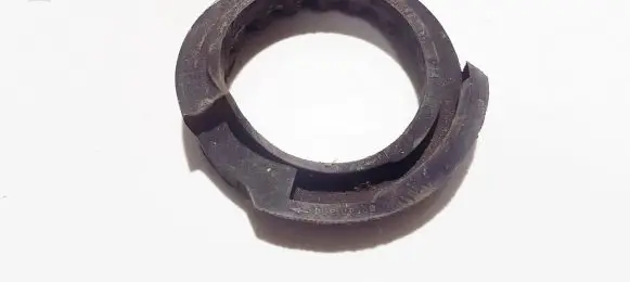 Volkswagen Golf III Front coil spring rubber mount 1h0512149