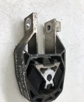 Ford Focus Engine mount bracket CV616P082DC