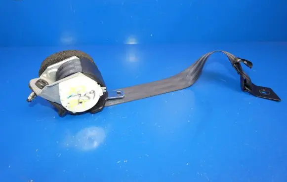 Jaguar XJ X351 Rear seatbelt
