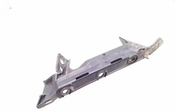 Front bumper mounting bracket