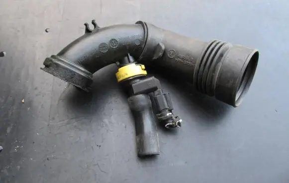 Peugeot 2008 I Intercooler hose/pipe 9684362180