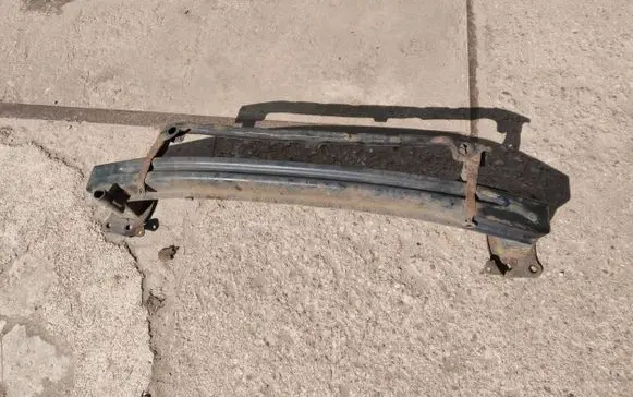 Skoda Octavia Mk2 (1Z) Front bumper cross member 1Z0807111