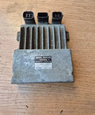 Toyota Avensis T250 Fuel injection control unit/module 8987120070 1310001371