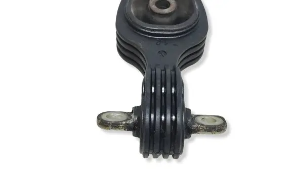 Honda CR-V Engine mount bracket 806050