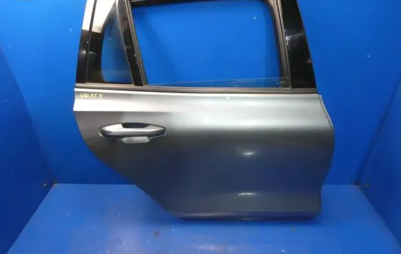 Volvo V60 Rear door 