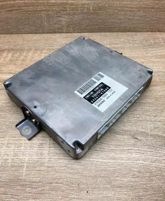 Toyota Prius (XW20) Engine control unit/module ECU 8966147080 2750007802