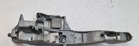Rear door exterior handle/bracket