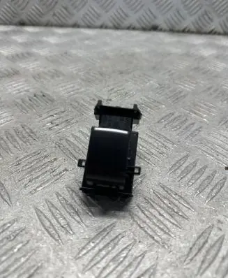 Toyota RAV 4 (XA50) Electric window control switch