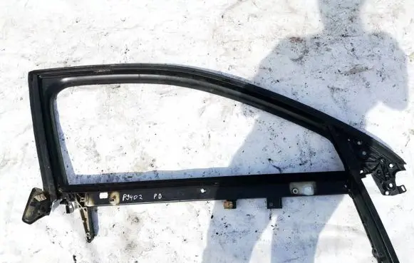 Audi A4 S4 B6 8E 8H Front door window/glass frame 