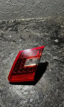 Mercedes-Benz E W212 Tailgate rear/tail lights A2128200864