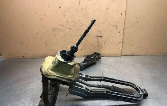 Mercedes-Benz C W203 Gear shifter/selector A20326009
