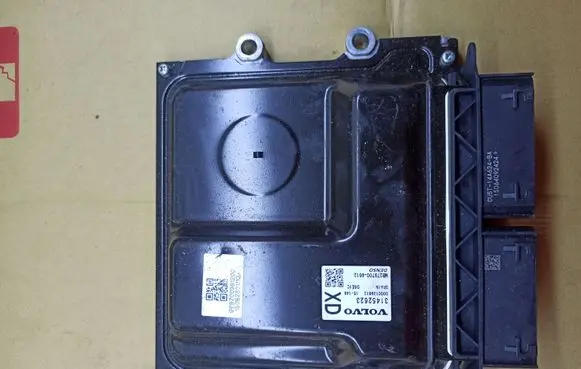 Volvo V60 Engine control unit/module 31452623
