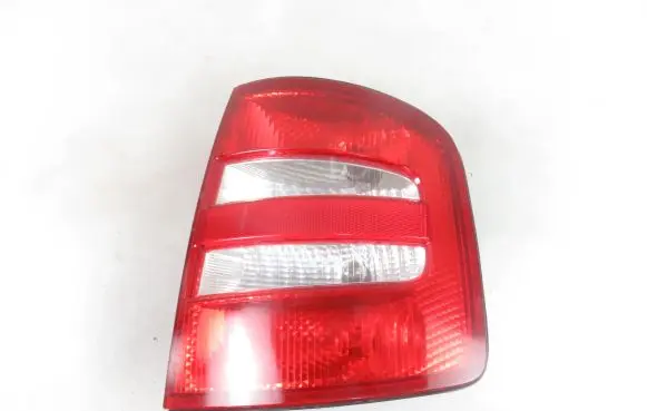Skoda Fabia Mk1 (6Y) Rear/tail lights 6Y9945096B