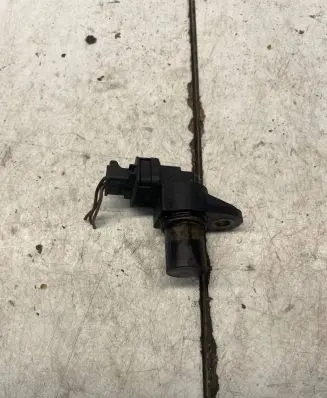 Mercedes-Benz S W221 Camshaft speed sensor A0031539728 398704