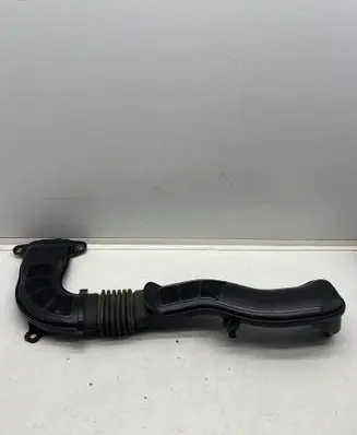 Renault Captur II Air intake duct part 165555837R