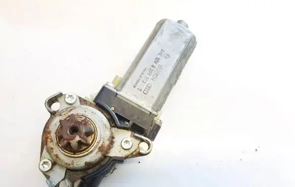Chrysler 300 - 300C Seat adjustment motor 0390203002 82041898-4